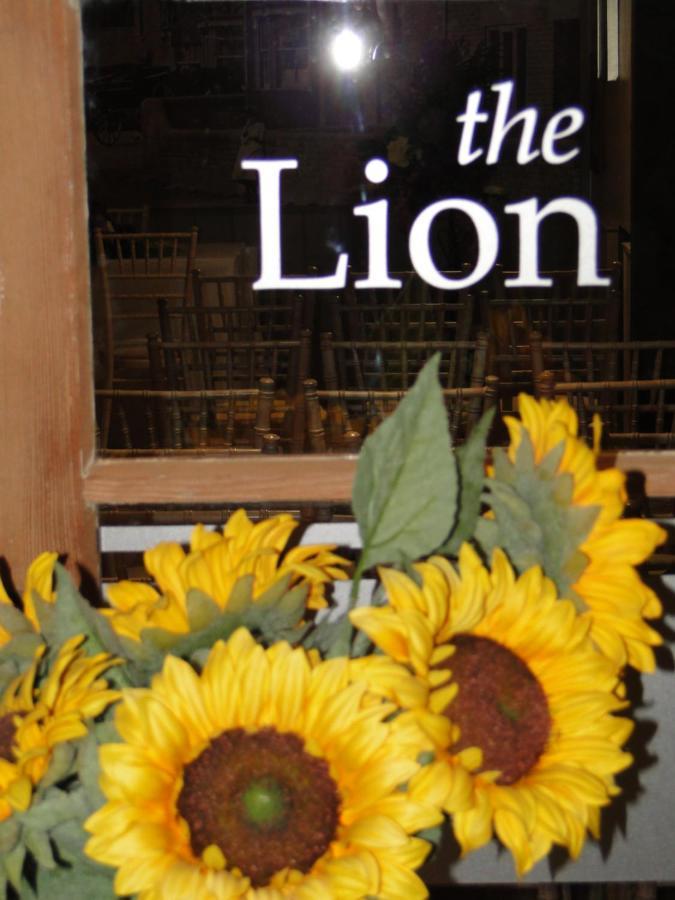 Hotel The Lion Waddesdon Esterno foto